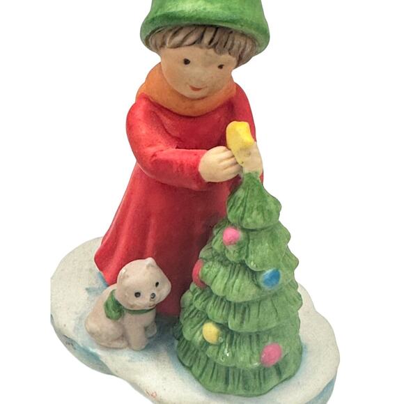 NAPCOWARE Merry Christmas Tree Girl Pet Figurine COUNTRY COUSINS Winter 660 - Picture 2 of 7